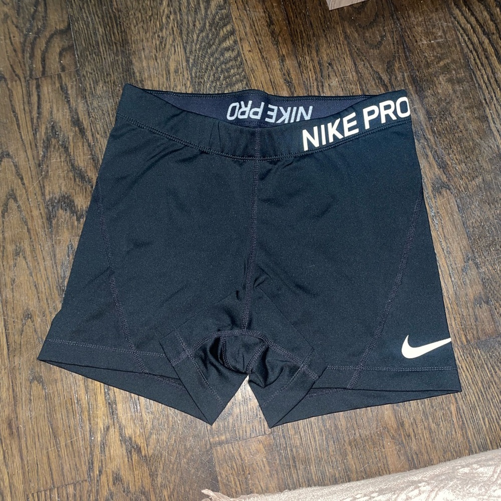 Nike Pro Women's Black Athletic Shorts